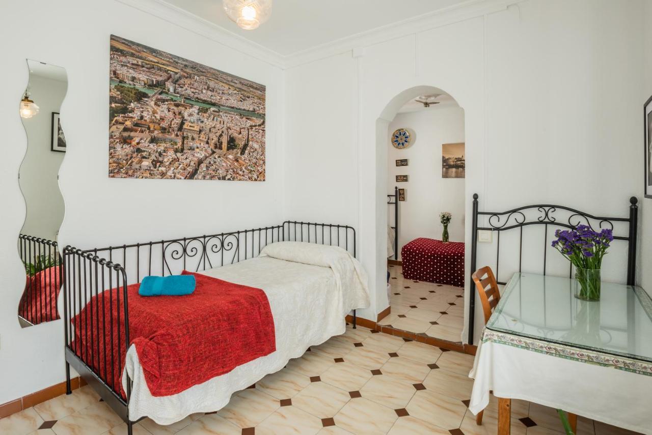 Apartamento Triana Los Remedios Sevilha Exterior foto